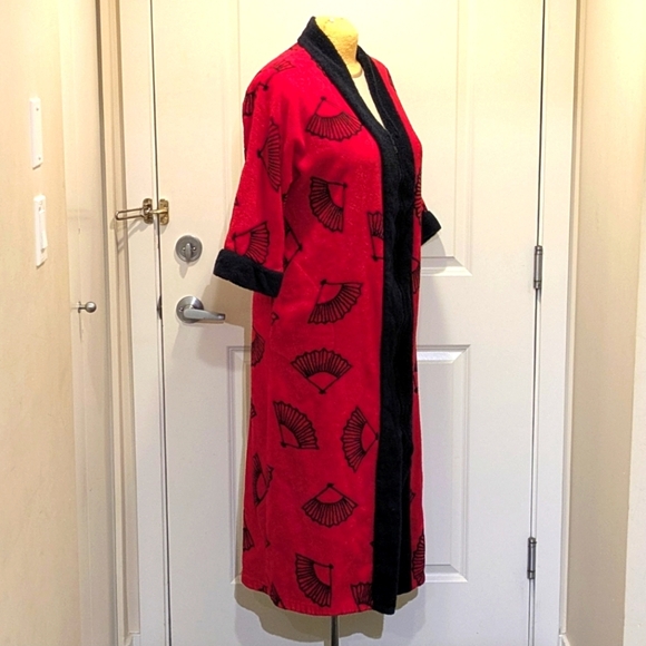 EUC Vintage Diamond Tea L Red and Black Fan Print Bath Robe - SEE SIZE NOTES - Picture 2 of 7